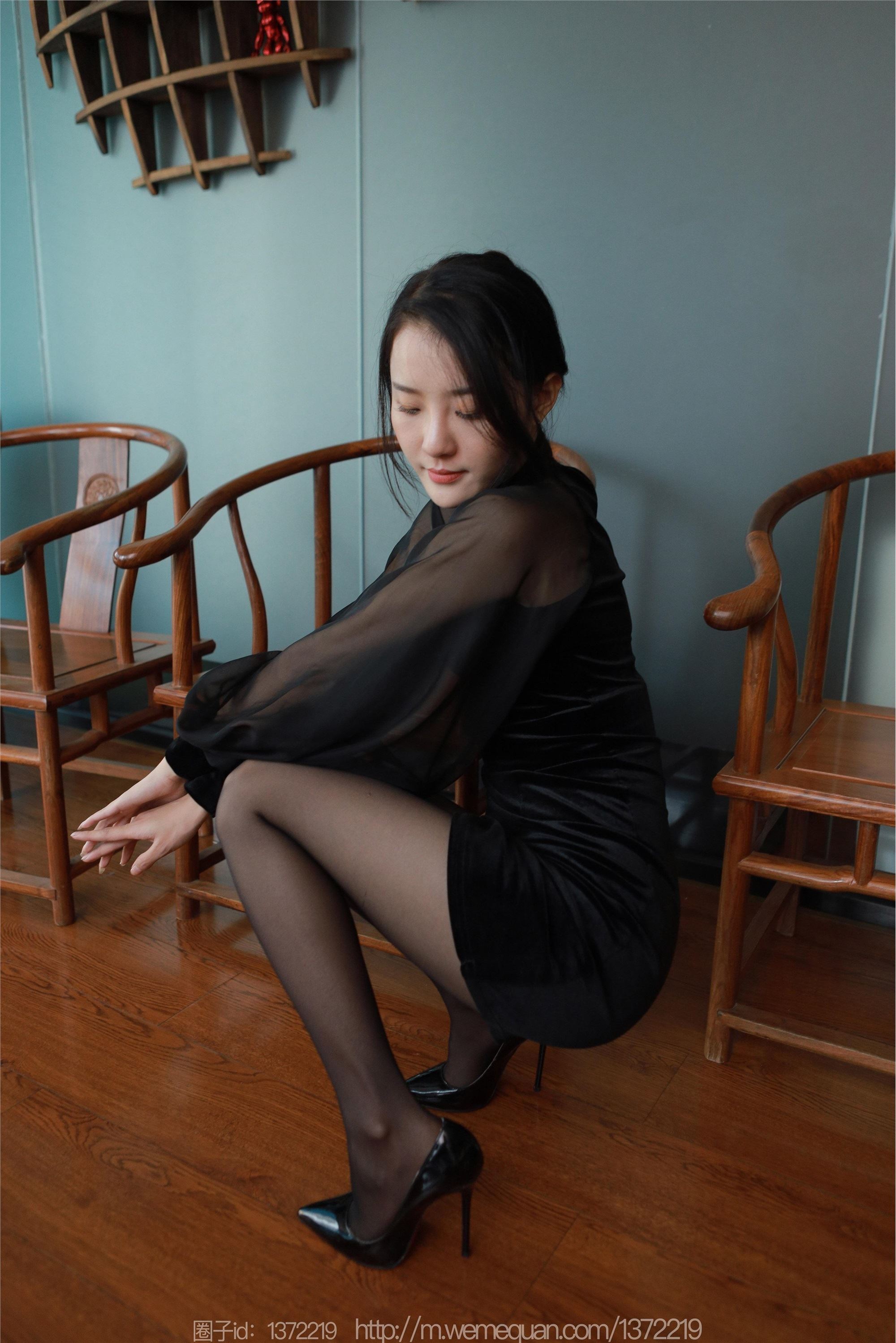 IESS异思趣向  2023.05.05 丝享家 1442 婉萍《黑色蔷薇》